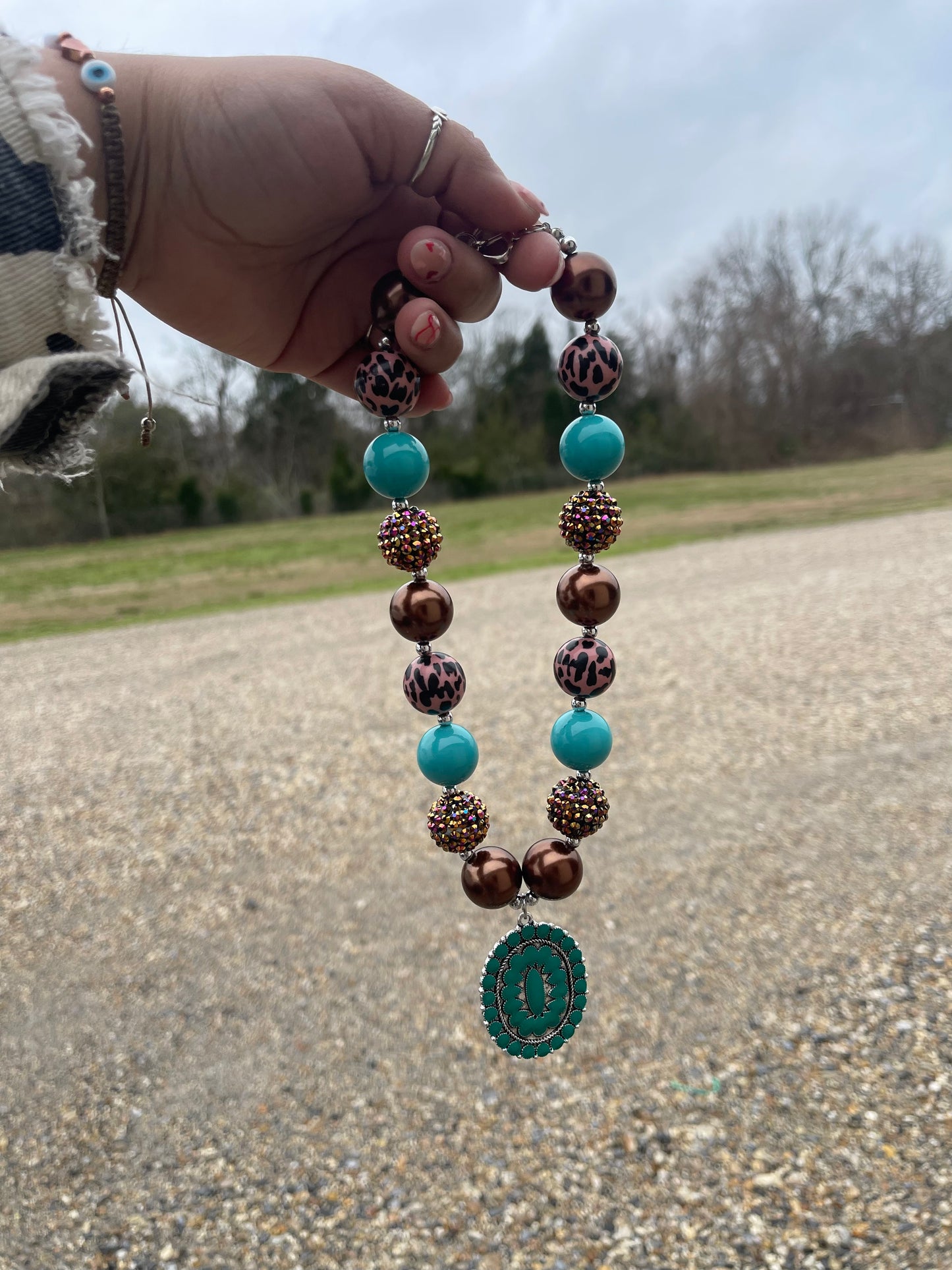 Turquoise/brownz necklace kids